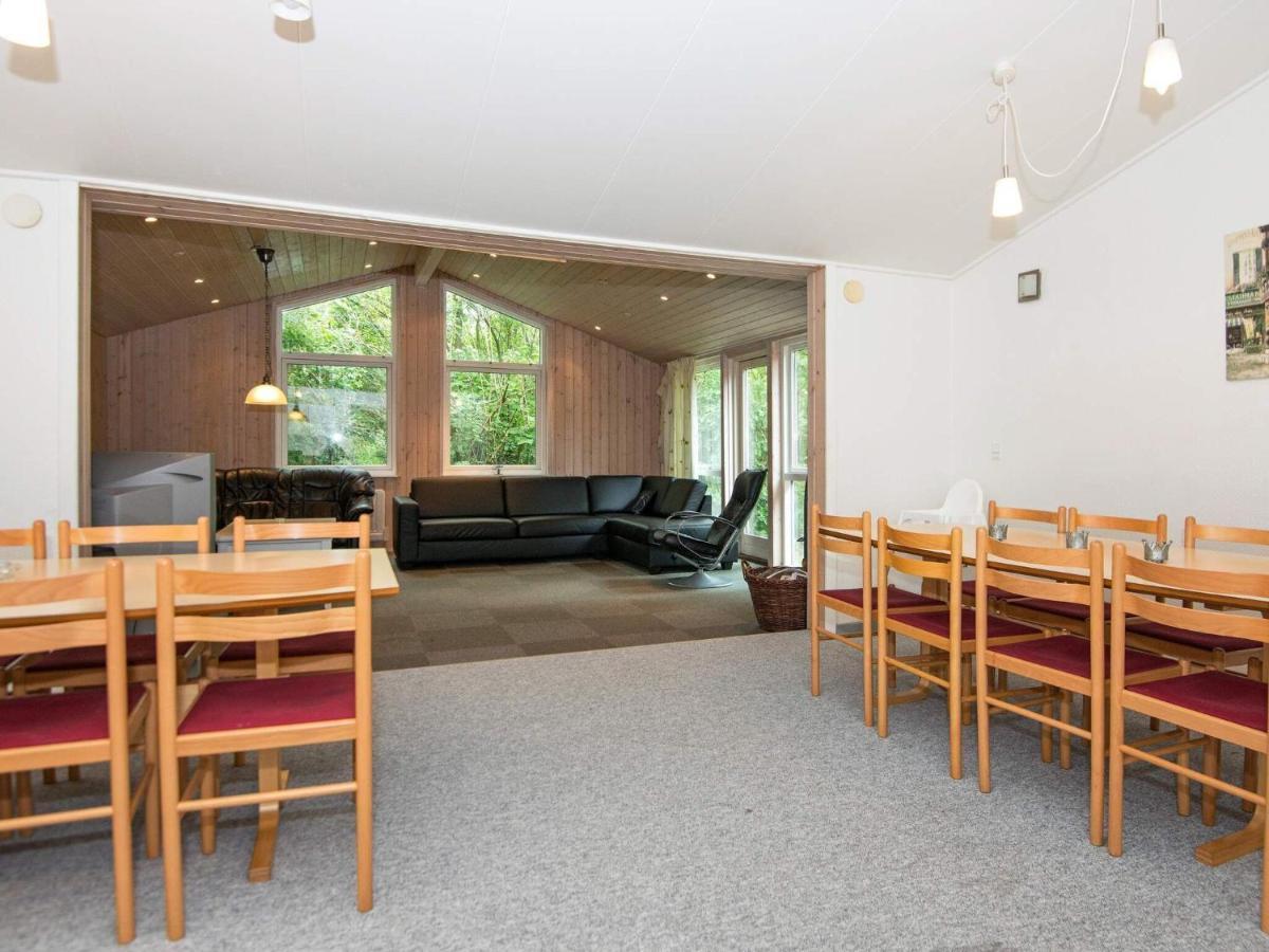 20 Person Holiday Home In Herning Exteriör bild
