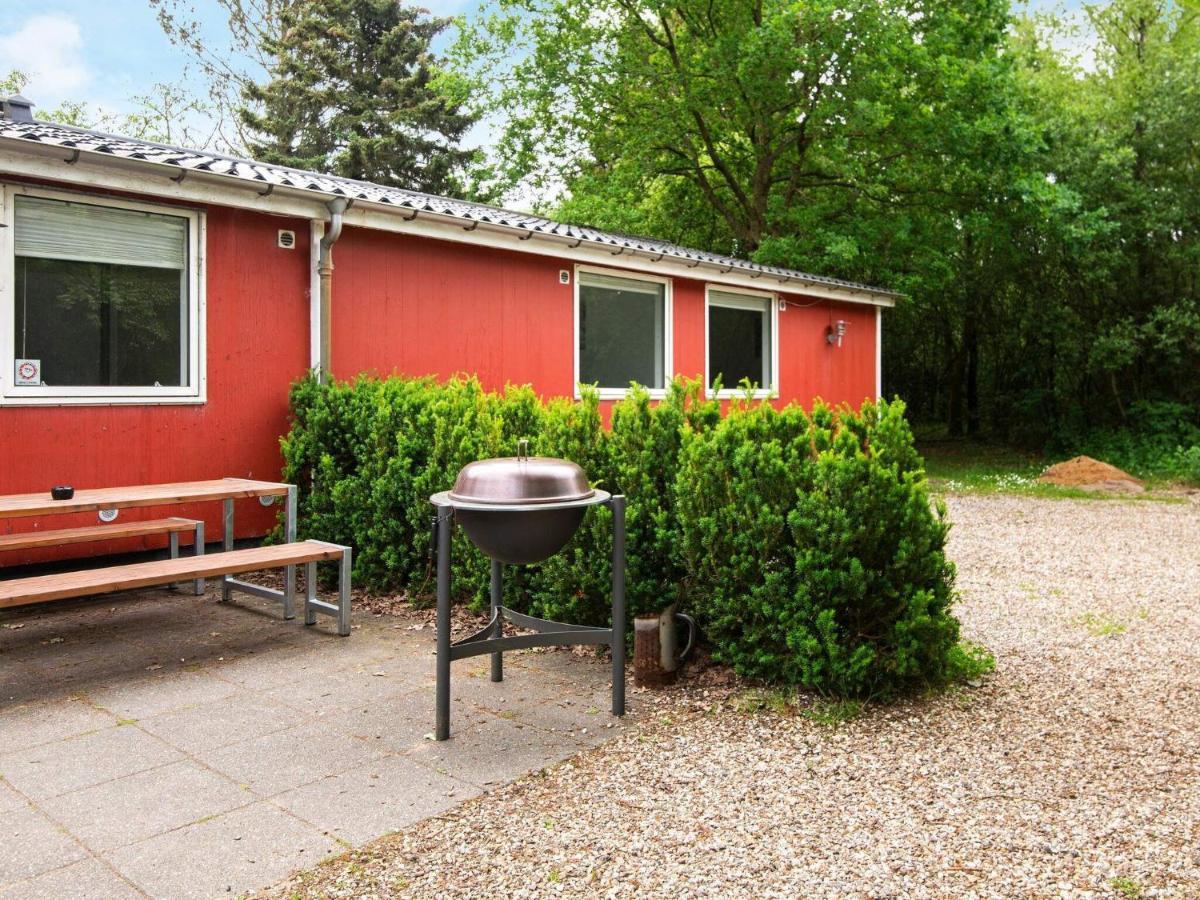 20 Person Holiday Home In Herning Exteriör bild