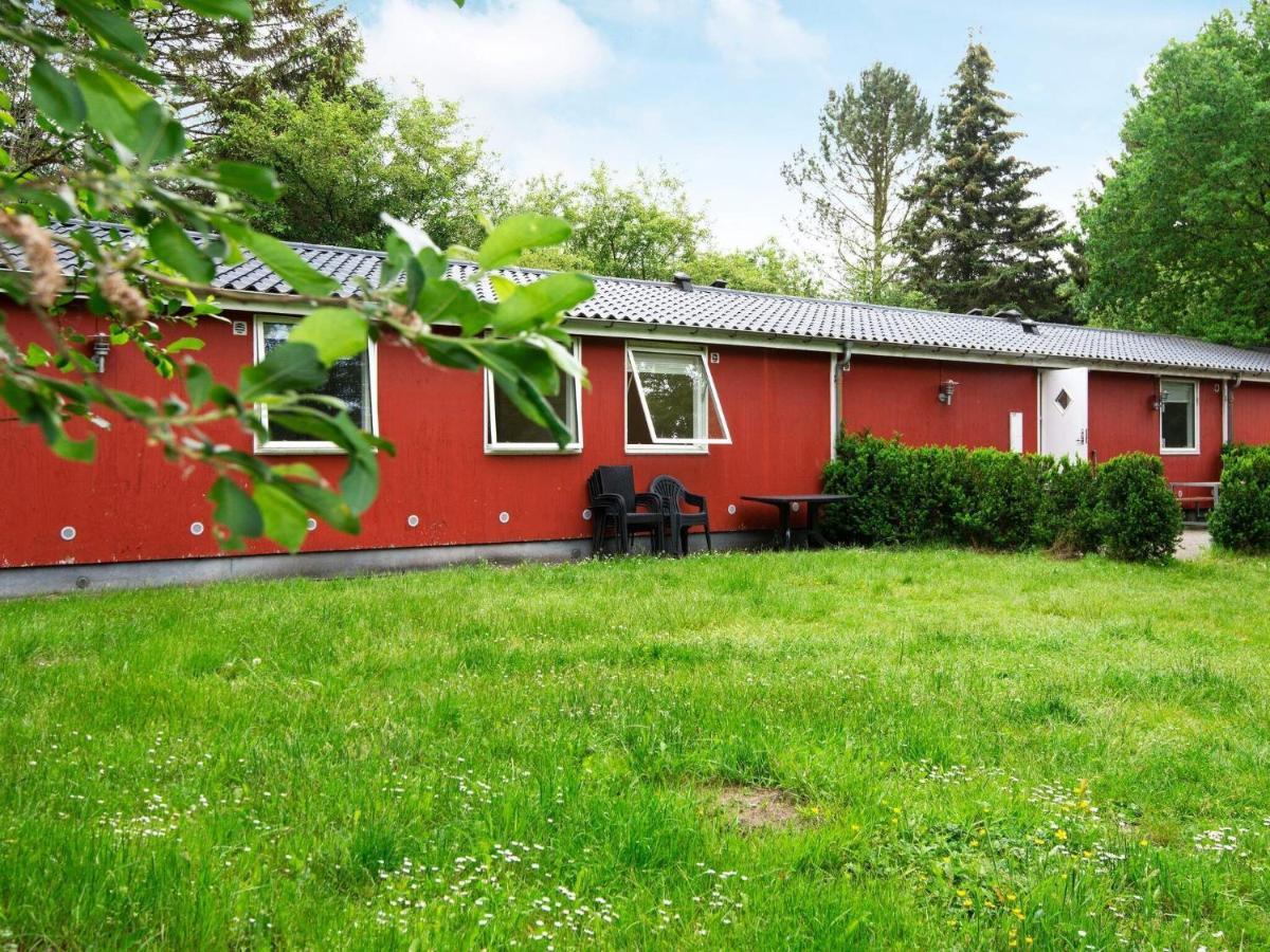 20 Person Holiday Home In Herning Exteriör bild